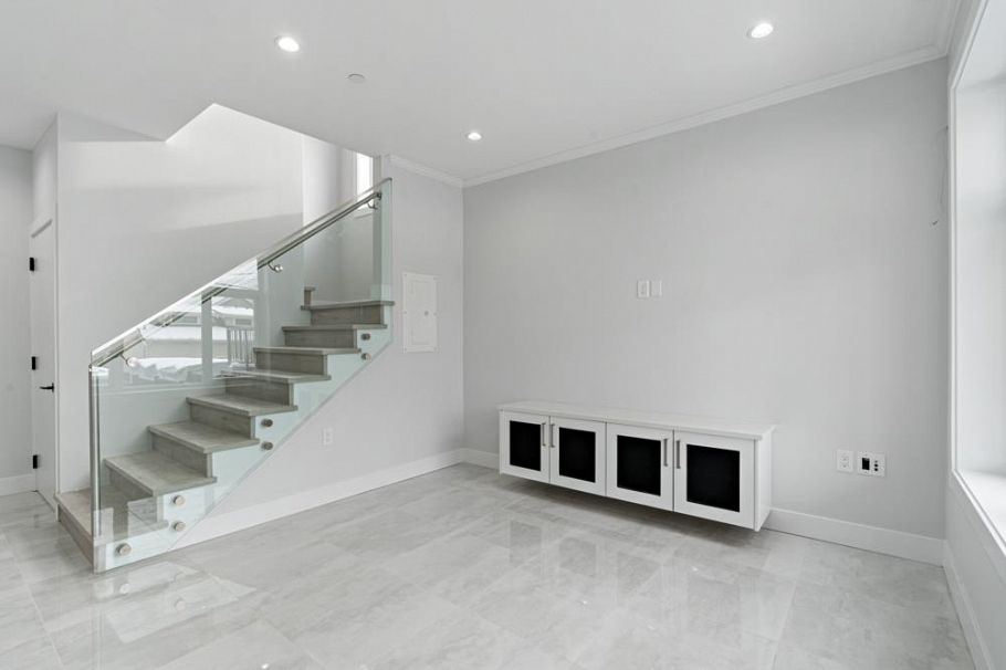 6749 Knight Street Vancouver, BC - 35