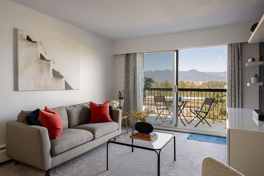 808 756 Great Northern Way Vancouver, BC - 2