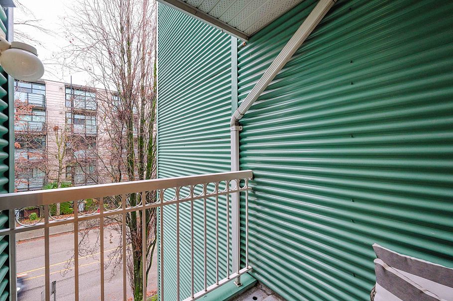 304 8989 Hudson Street Vancouver, BC - 26