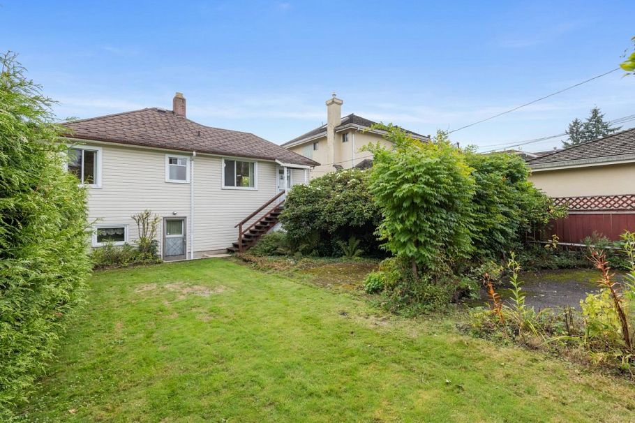 4805 Inverness Street Vancouver, BC - 25