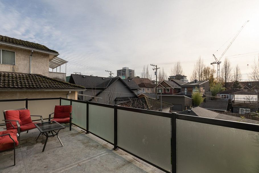 1636 Frances Street Vancouver, BC - 28