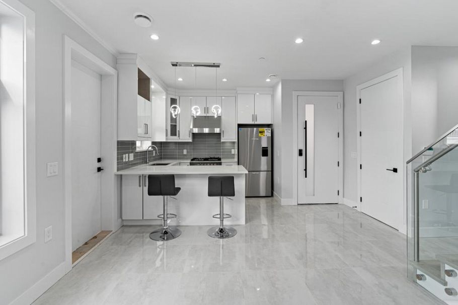 6749 Knight Street Vancouver, BC - 39