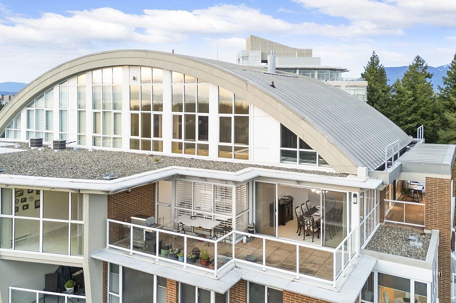 1700 5615 Hampton Place Vancouver, BC - 3