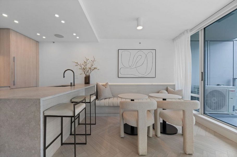 2206 1438 Richards Street Vancouver, BC - 2