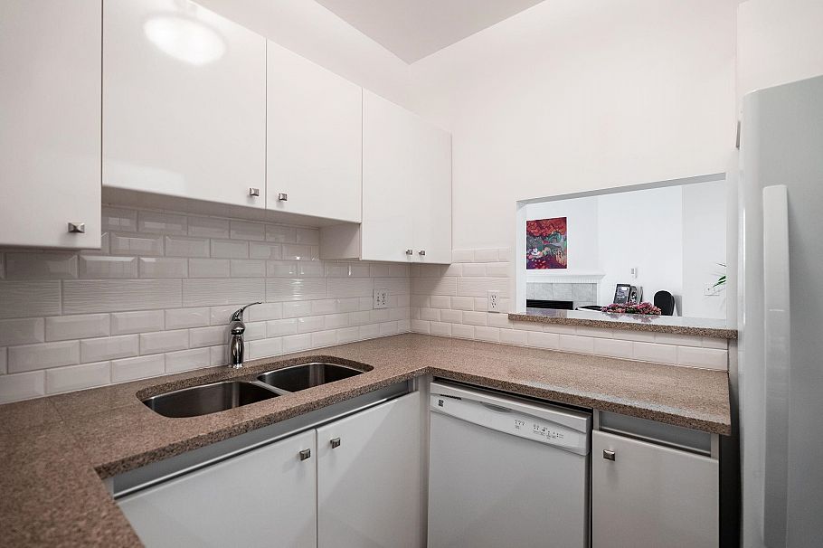 304 1928 Nelson Street Vancouver, BC - 14