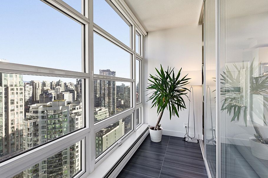 2503 1283 Howe Street Vancouver, BC - 10