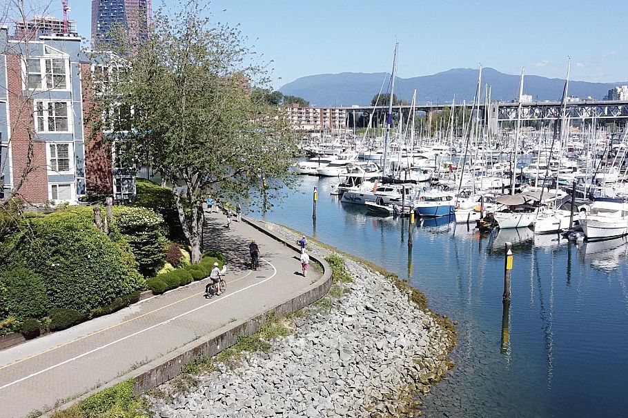 28 1345 W 4th Avenue Vancouver, BC - 39