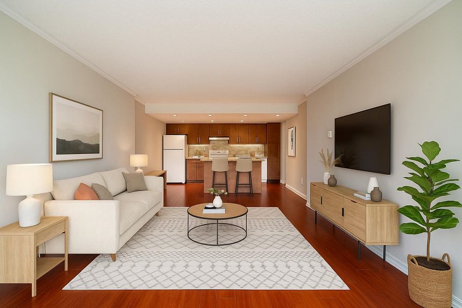 1319 2012 Fullerton Avenue North Vancouver, BC - 1