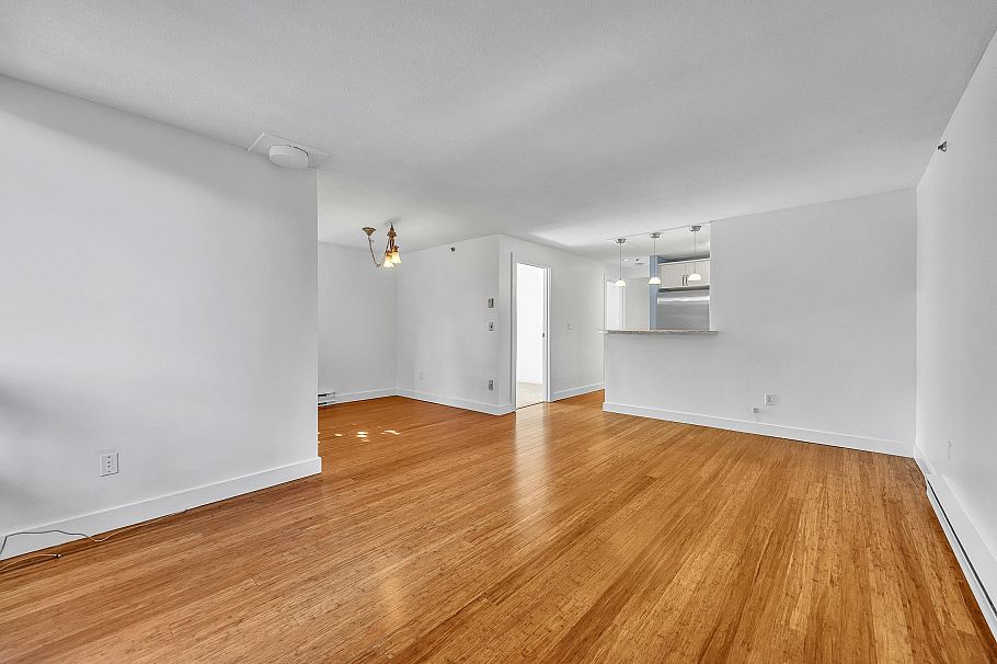 28 1345 W 4th Avenue Vancouver, BC - 23