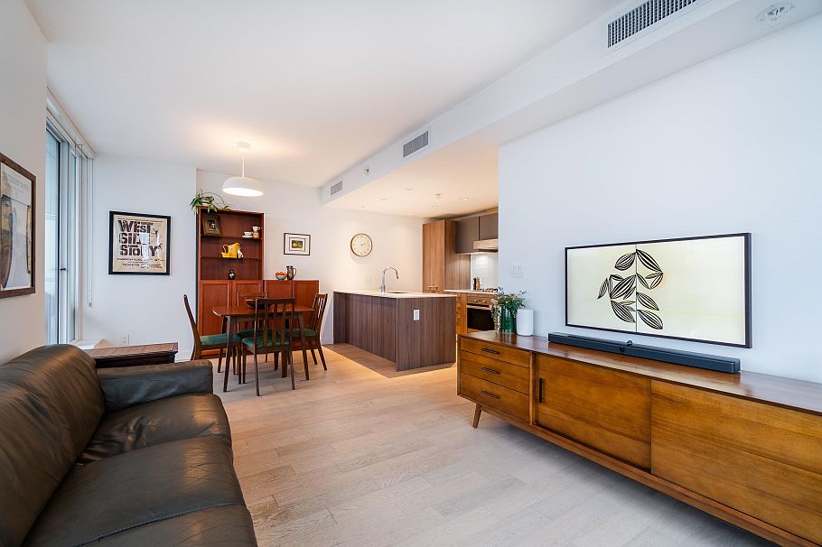 511 2220 Kingsway Vancouver, BC - 3