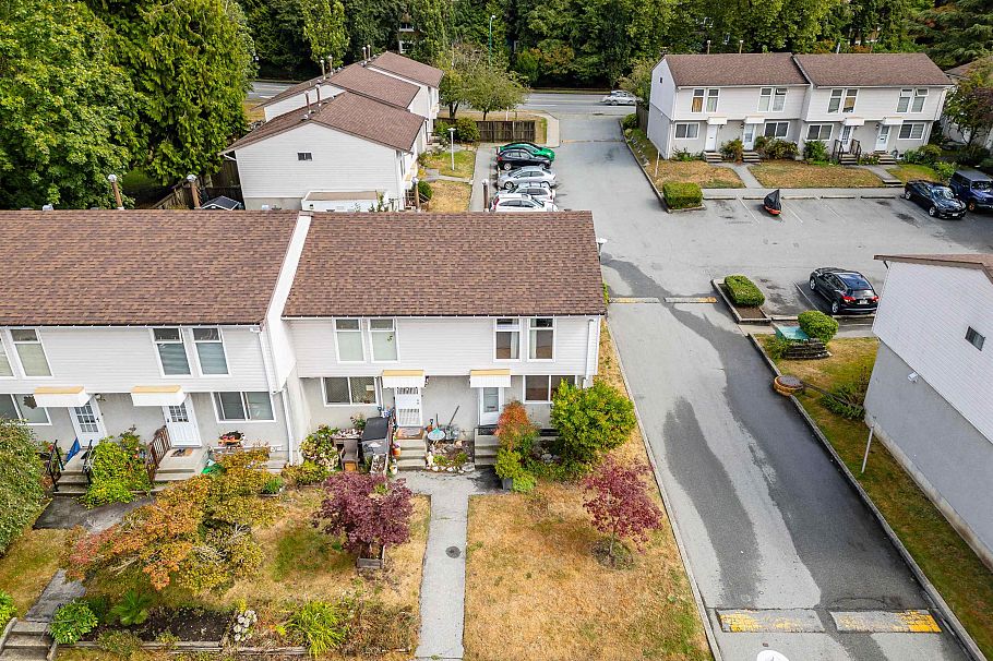 5 3554 E 49th Avenue Vancouver, BC - 33