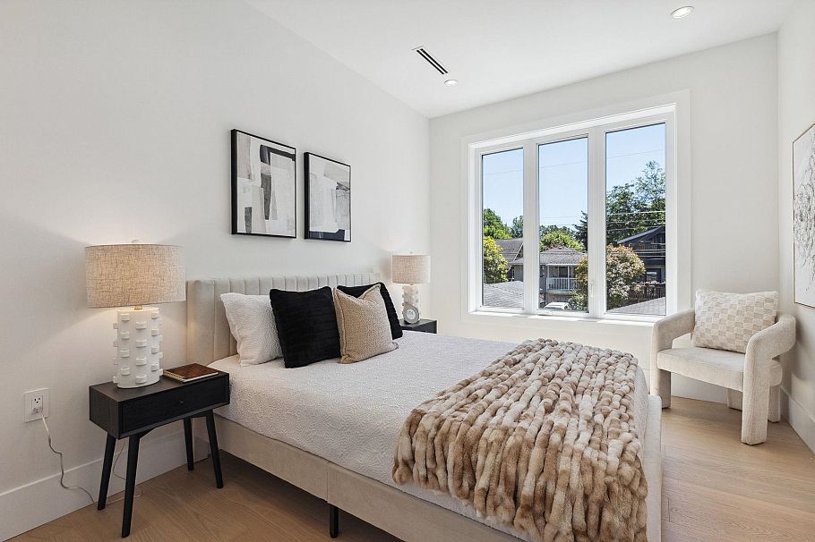 #2 2244 E 11th Avenue Vancouver, BC - 22