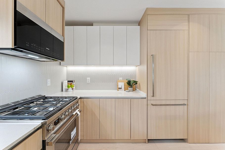 3121 Columbia Street Vancouver, BC - 5