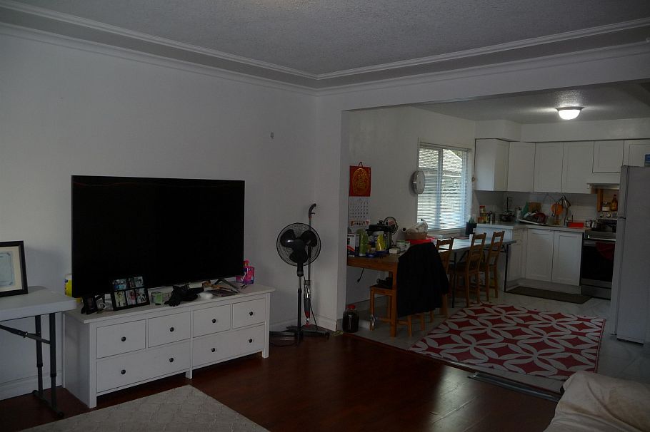 5249 Hoy Street Vancouver, BC - 5