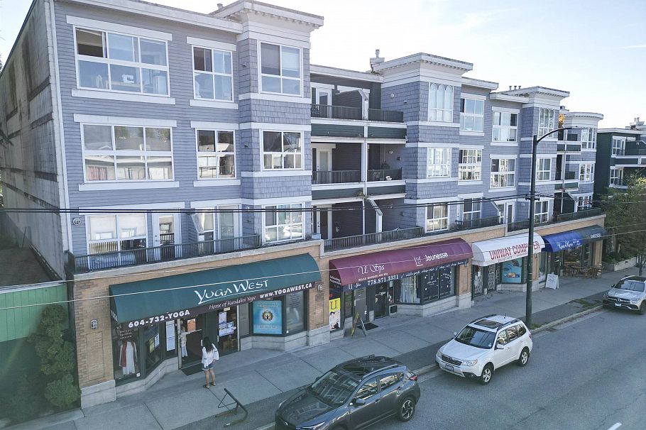 219 2680 W 4th Avenue Vancouver, BC - 16