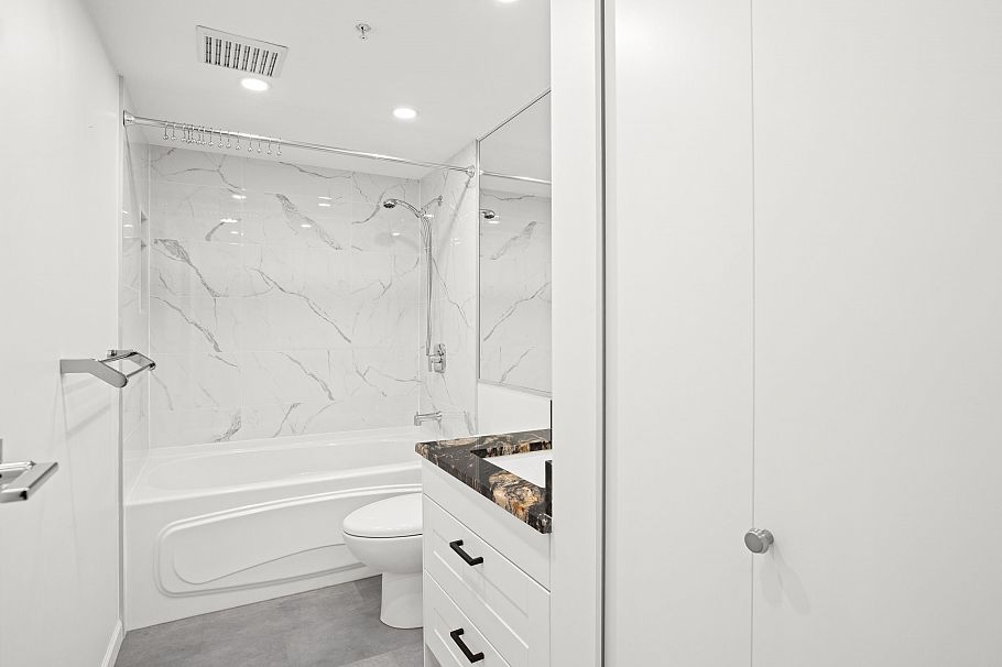 1601 1228 Marinaside Crescent Vancouver, BC - 13