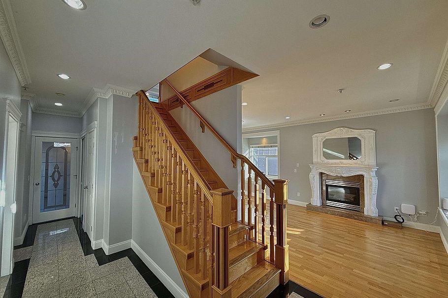 3311 E 44th Avenue Vancouver, BC - 2