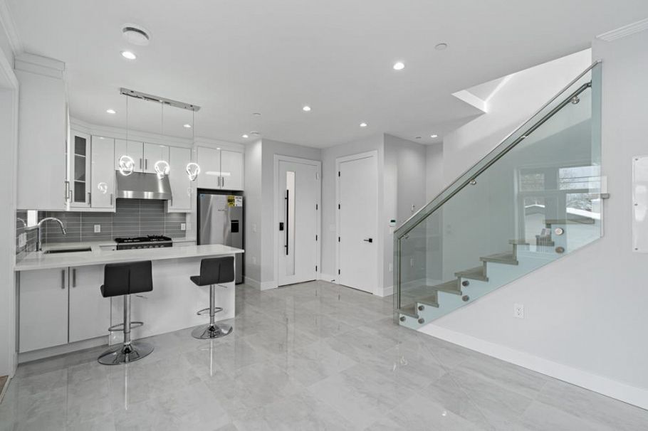 6749 Knight Street Vancouver, BC - 40