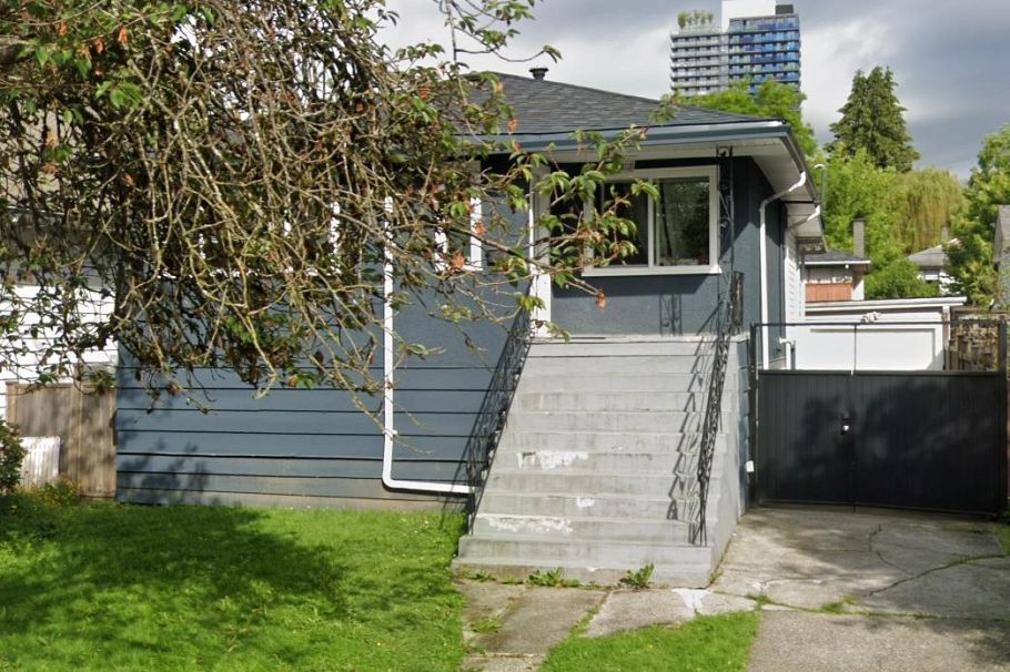 5249 Hoy Street Vancouver, BC - 1