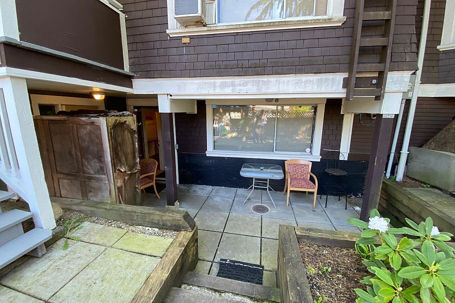 387 W 13th Avenue Vancouver, BC - 36