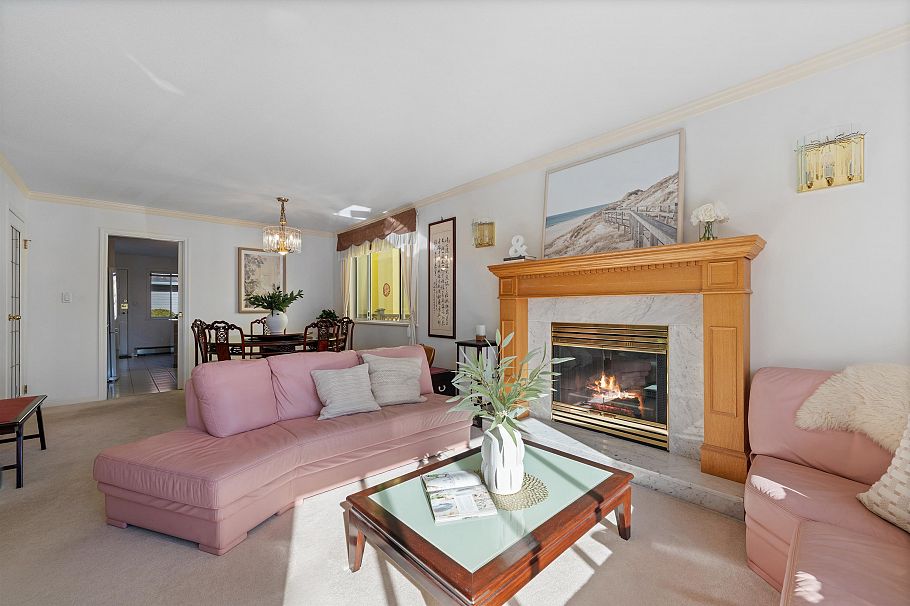 2133 W 49th Avenue Vancouver, BC - 5