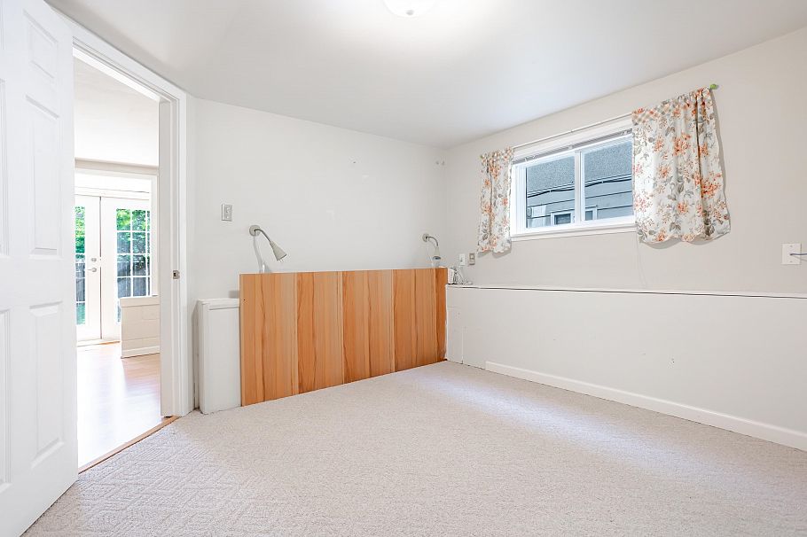 866 W 59th Avenue Vancouver, BC - 24