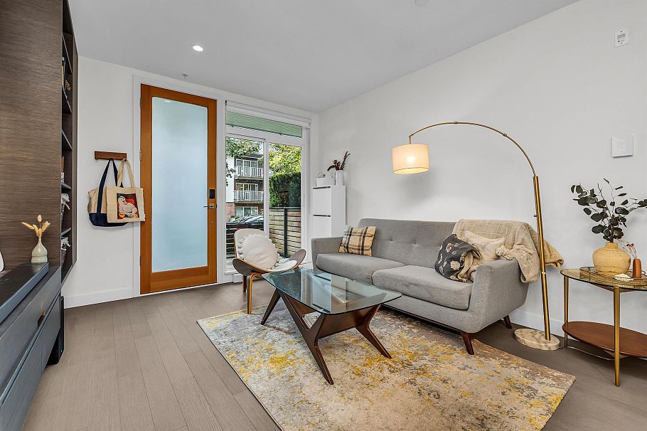 3177 Quebec Street Vancouver, BC - 4