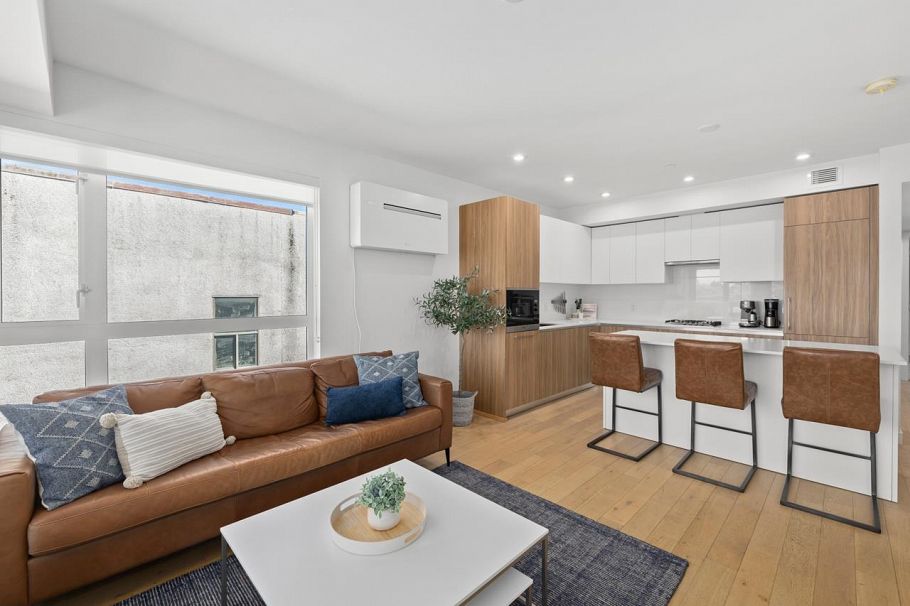 306 209 E 20th Avenue Vancouver, BC - 9