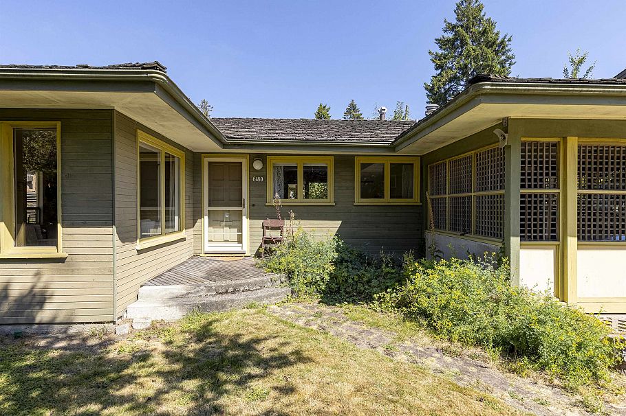 6180 Highbury Street Vancouver, BC - 4