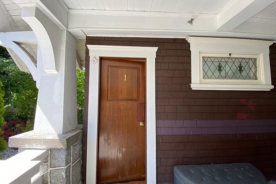 387 W 13th Avenue Vancouver, BC - 38