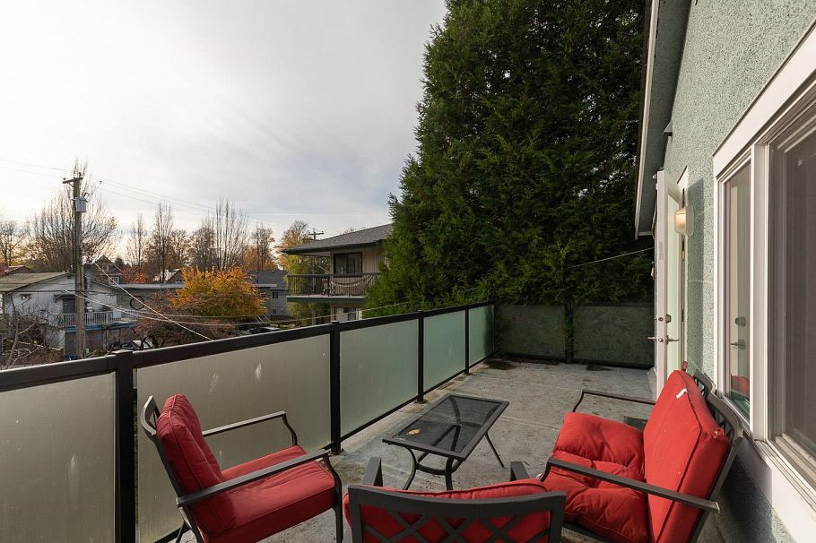 1636 Frances Street Vancouver, BC - 29