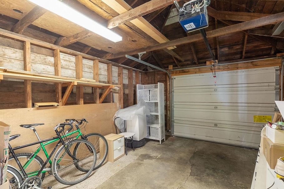 1636 Frances Street Vancouver, BC - 35