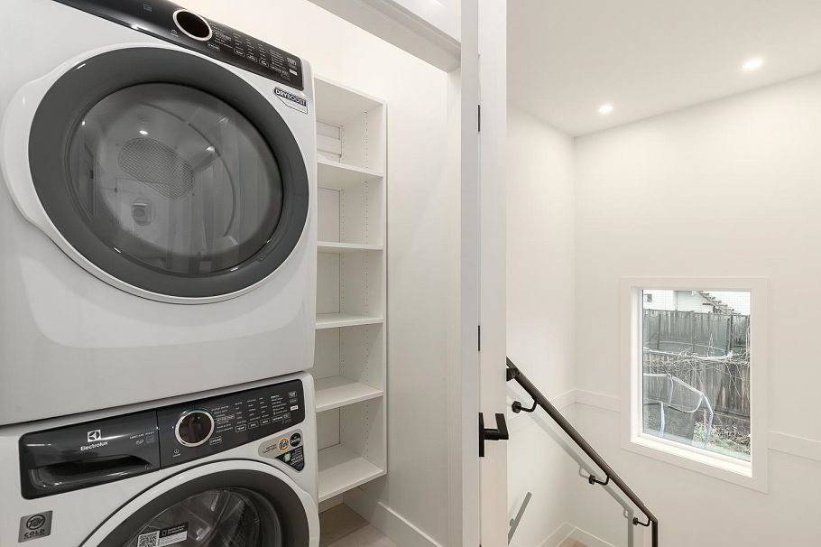 2 3506 E Pender Street Vancouver, BC - 19