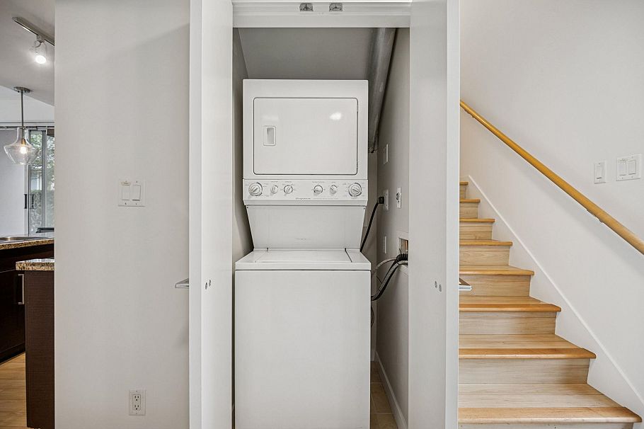 239 188 Keefer Place Vancouver, BC - 30