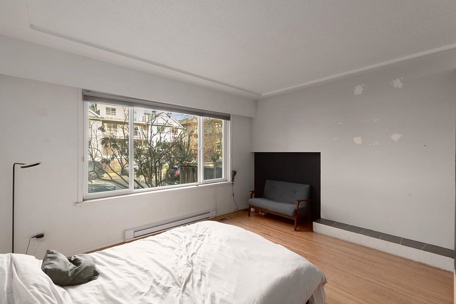 1636 Frances Street Vancouver, BC - 17