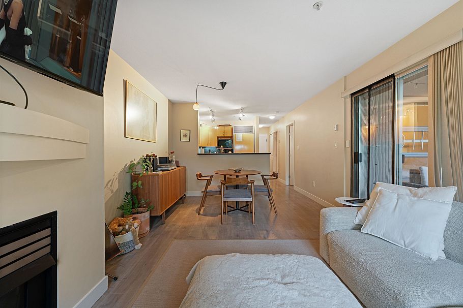 102 3083 W 4th Avenue Vancouver, BC - 6