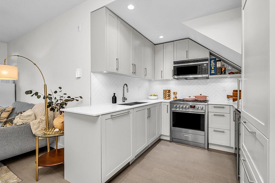 3177 Quebec Street Vancouver, BC - 10