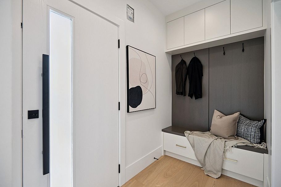 #1 1079 E 14th Avenue Vancouver, BC - 2