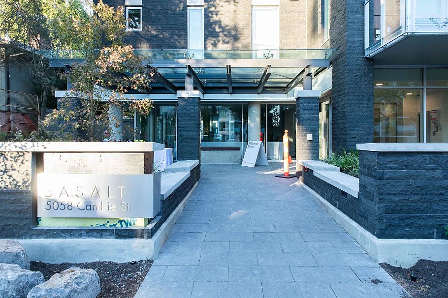 409 5058 Cambie Street Vancouver, BC - 2