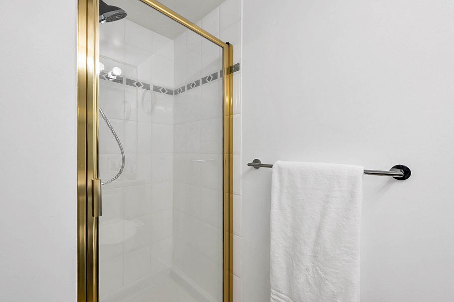 304 8989 Hudson Street Vancouver, BC - 21