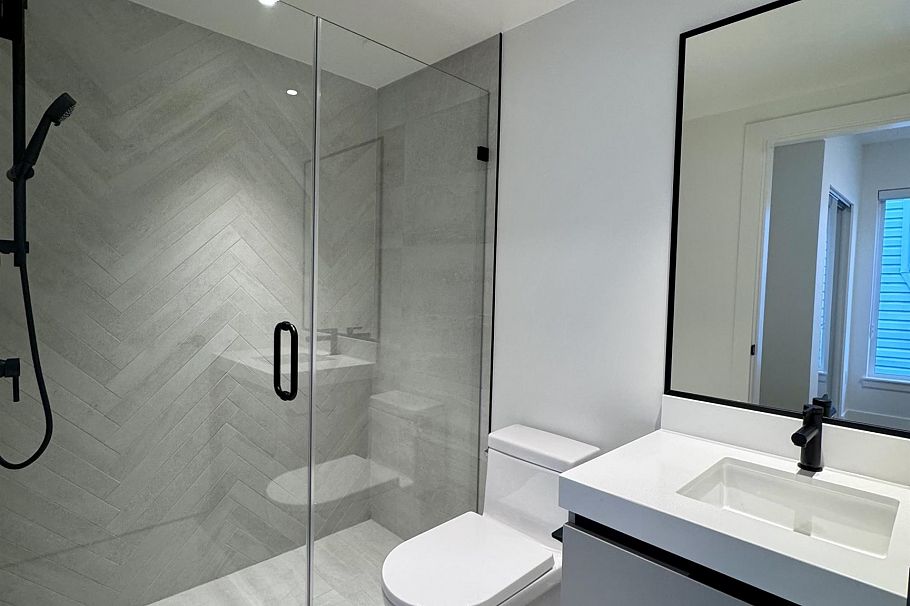 203 2235 E Broadway Vancouver, BC - 9