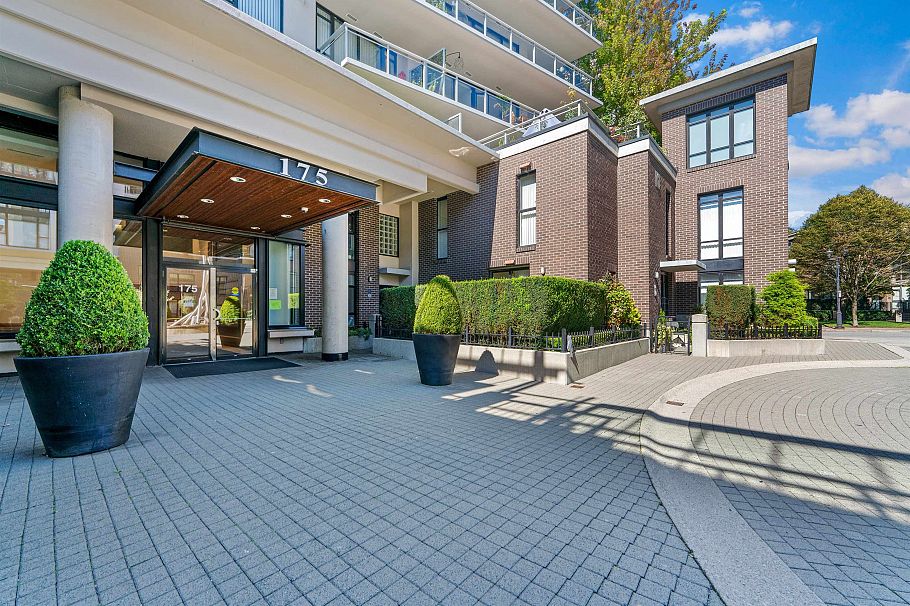 805 175 W 1st Street North Vancouver, BC - 30