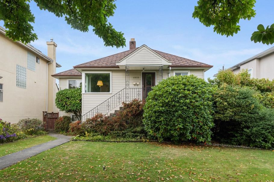 4805 Inverness Street Vancouver, BC - 1