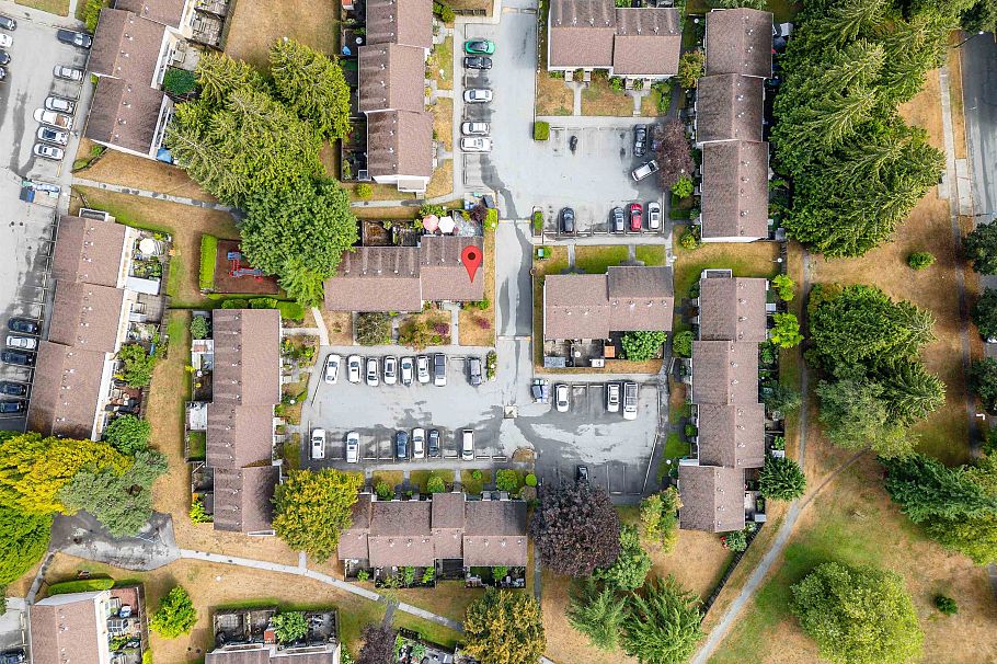 5 3554 E 49th Avenue Vancouver, BC - 35