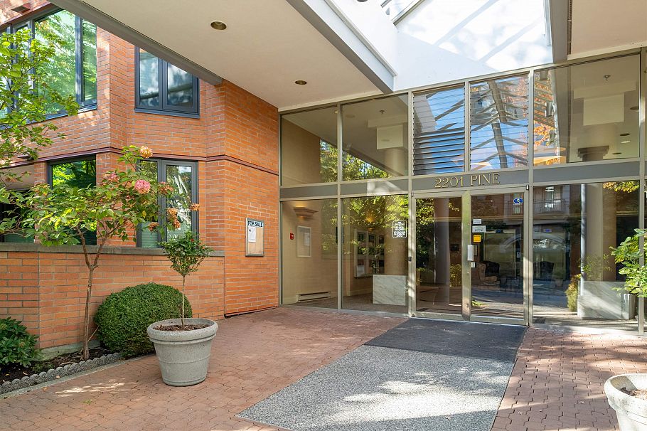 301 2201 Pine Street Vancouver, BC - 31