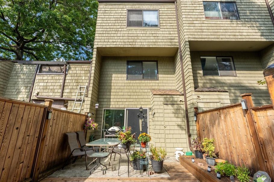 8132 Laval Place Vancouver, BC - 11