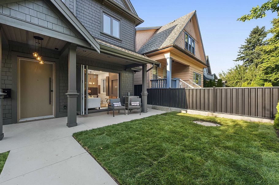 1 847 E 10th Avenue Vancouver, BC - 30