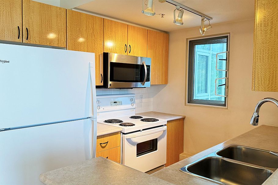 1001 2733 Chandlery Place Vancouver, BC - 10