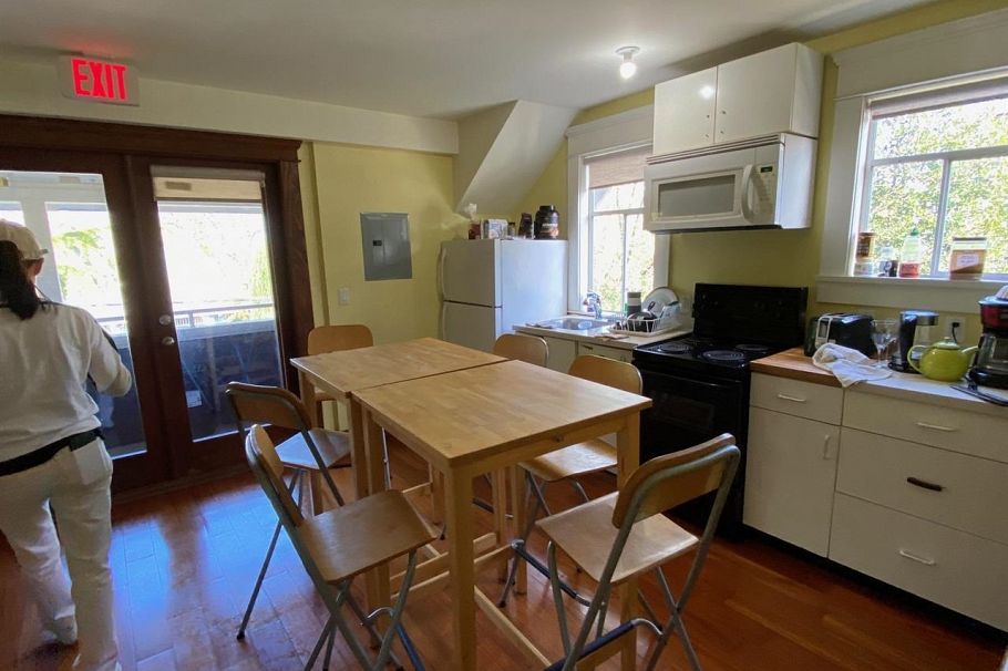 387 W 13th Avenue Vancouver, BC - 6