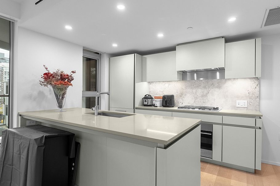 708 889 Pacific Street Vancouver, BC - 7